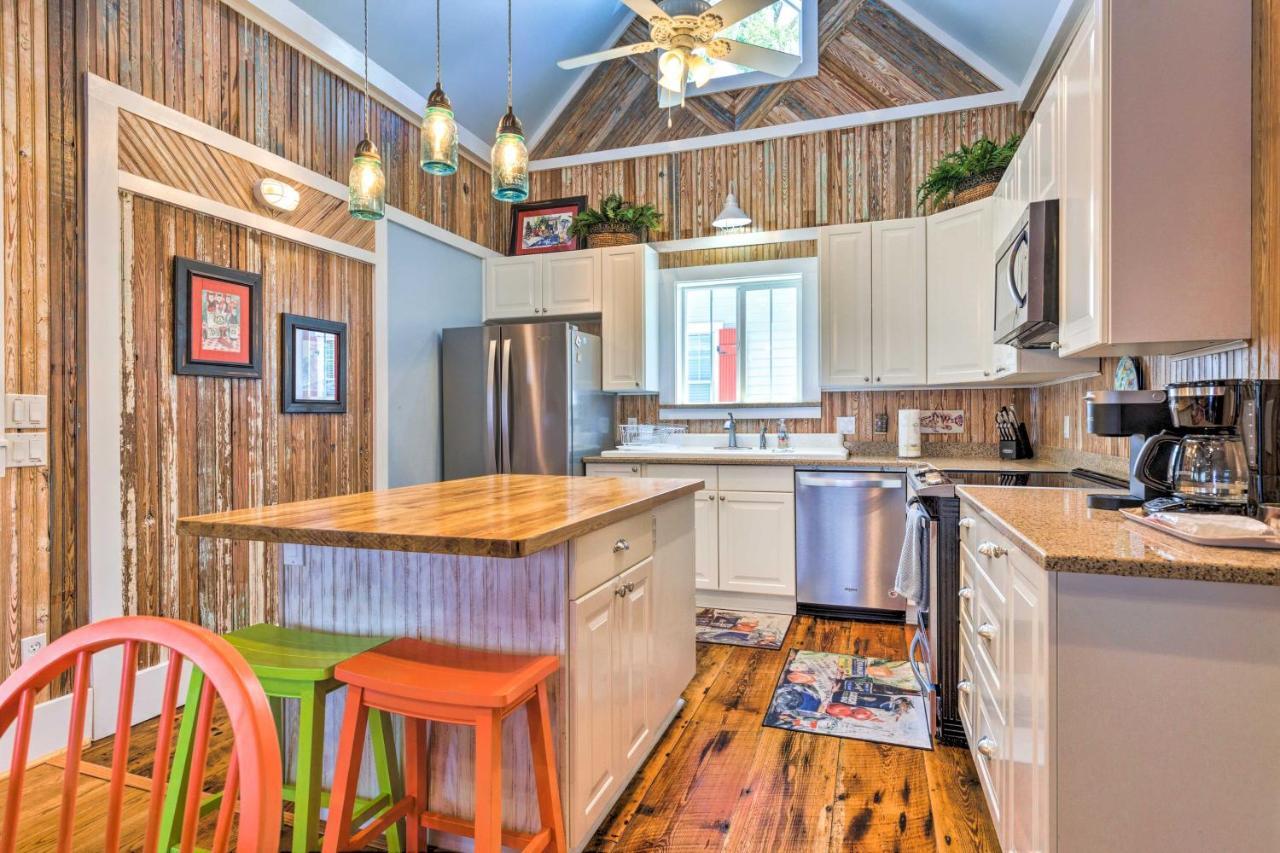 Cottage With Porch - 3 Min Walk To Bay St Louis Бей-Сент-Луис Экстерьер фото